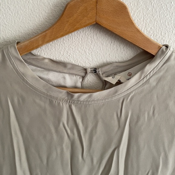 Golden Goose Grey Beige Greige 100% Silk Blouse Shirt With Pockets Button Back S - Picture 3 of 8